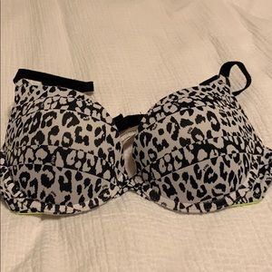 Victoria Secret Pink bra in black and white
